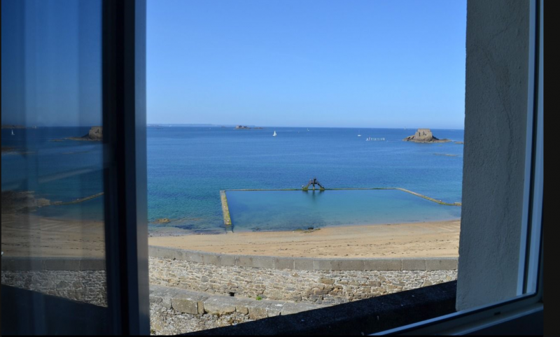 hotelroom  sea view near beach